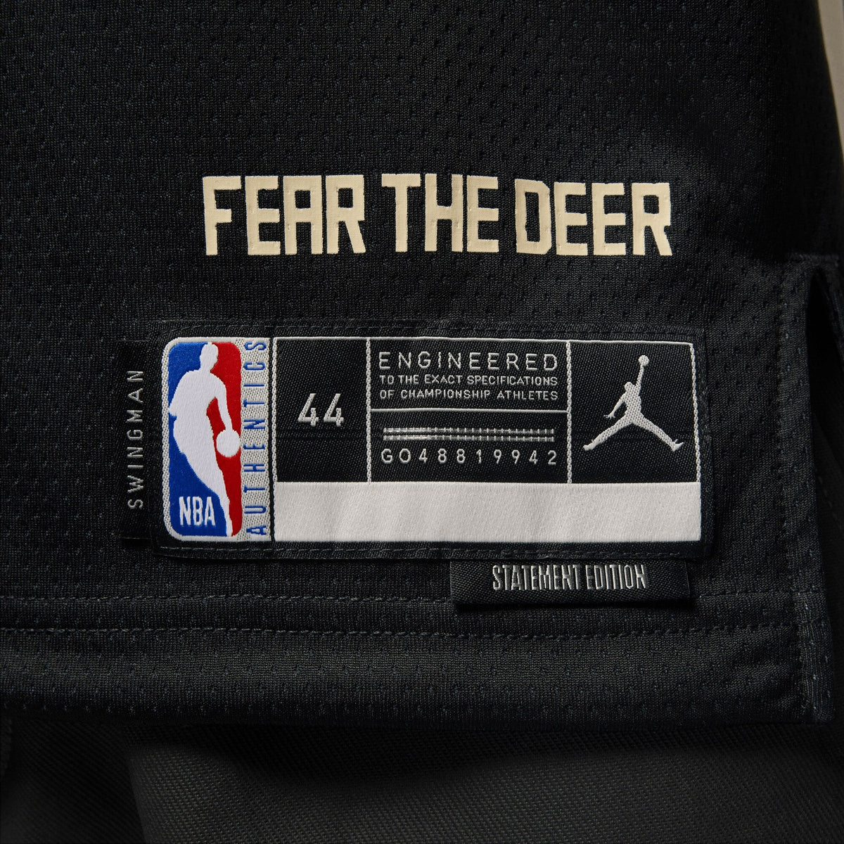 Milwaukee Bucks Giannis Antetokounmpo Dri-FIT NBA Swingman Jersey