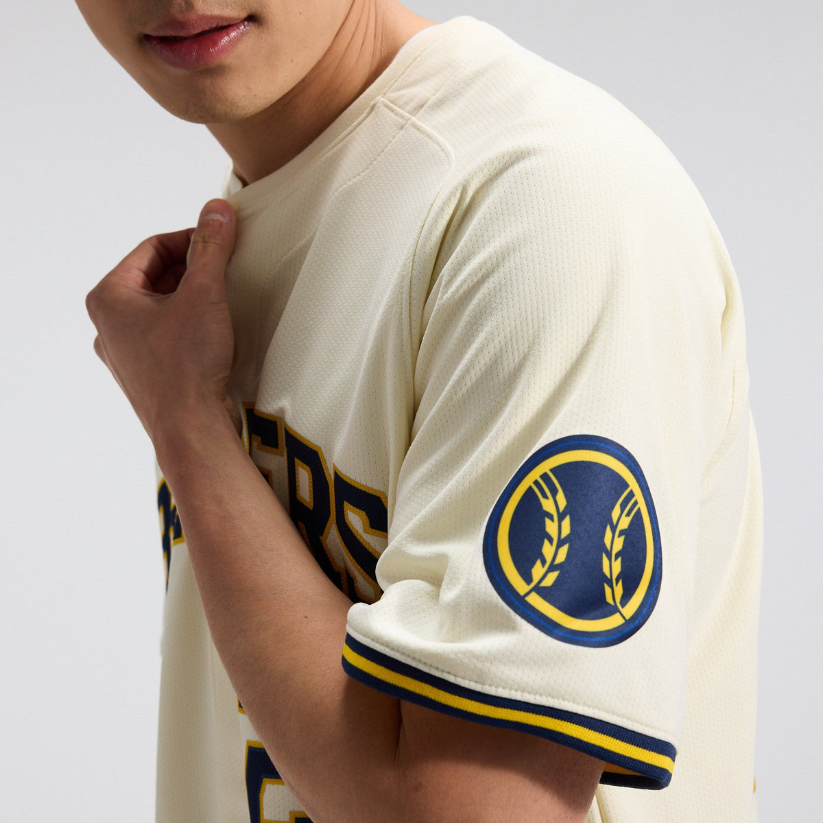 Milwaukee Brewers William Contreras Cream Home Limited Player Jersey